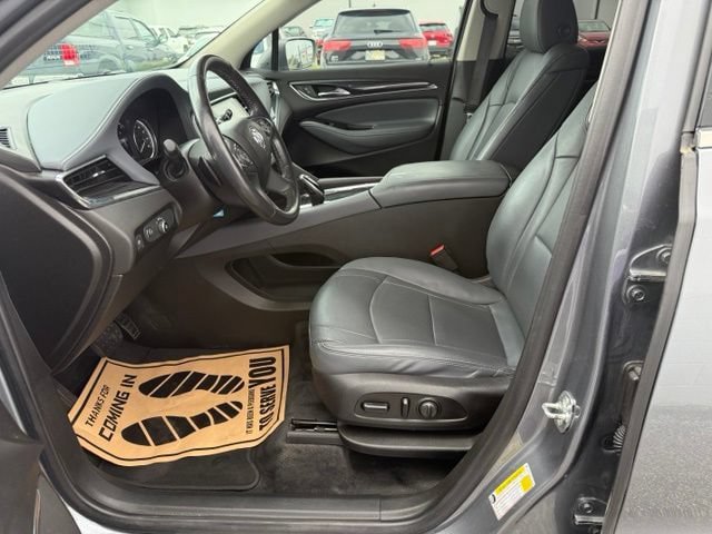 Used 2020 Buick Enclave Essence FWD image 22