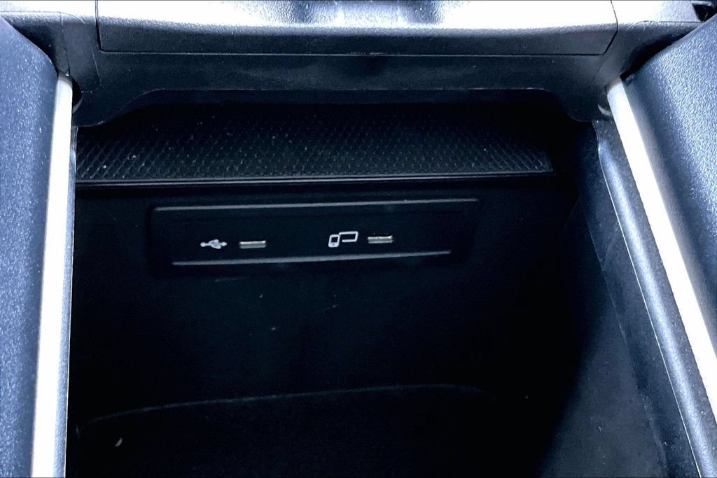 Used 2021 Mercedes-Benz GLC 300 image 16