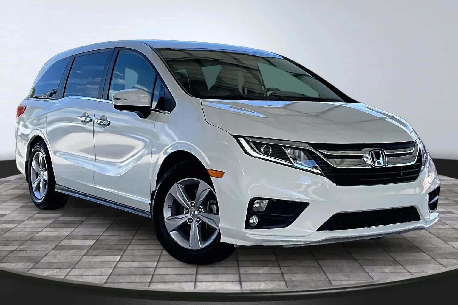 Used 2019 Honda Odyssey EX-L image 3