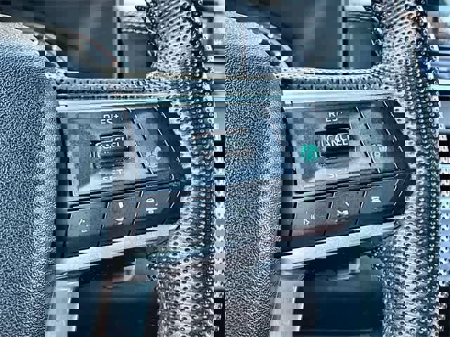 Used 2023 Mitsubishi Outlander SE image 25