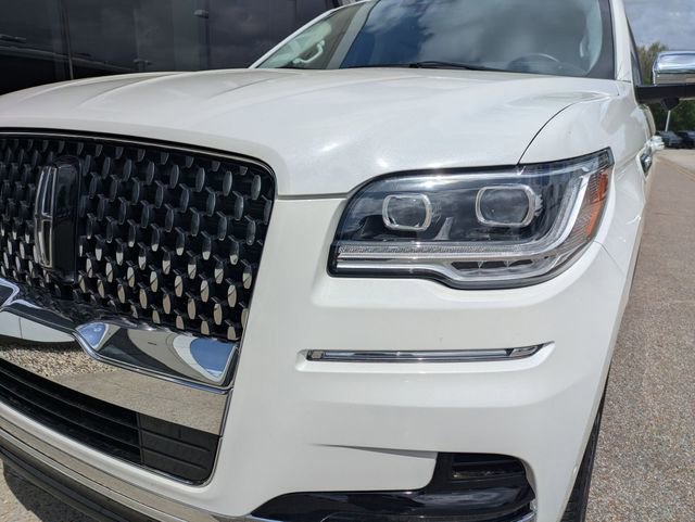 Used 2024 Lincoln Navigator Black Label image 12