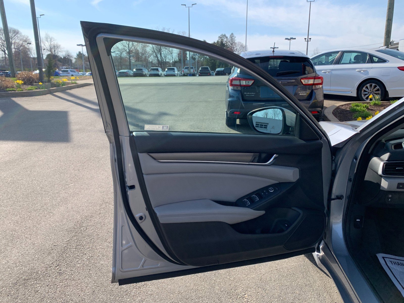 Used 2018 Honda Accord LX image 9