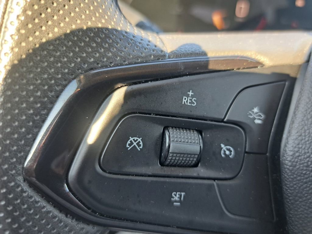 Used 2024 Chevrolet Trax LT image 14