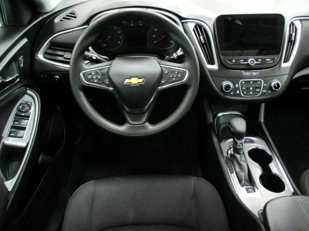 Used 2024 Chevrolet Malibu LT image 15