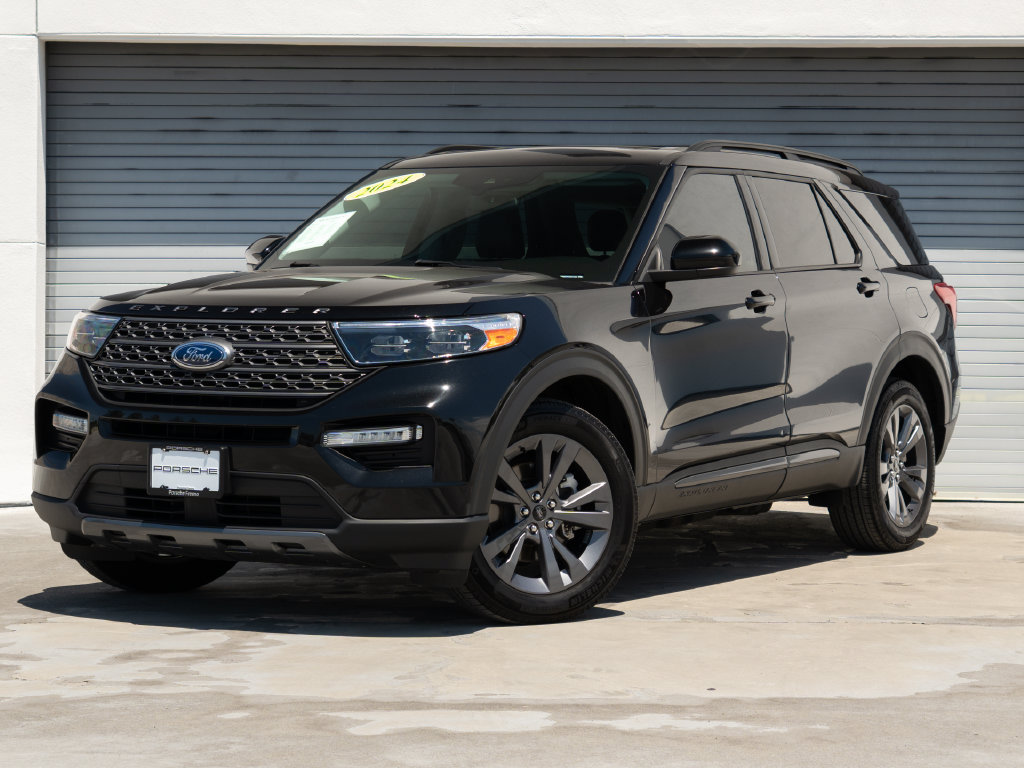 Used 2024 Ford Explorer XLT w/ Equipment Group 202A