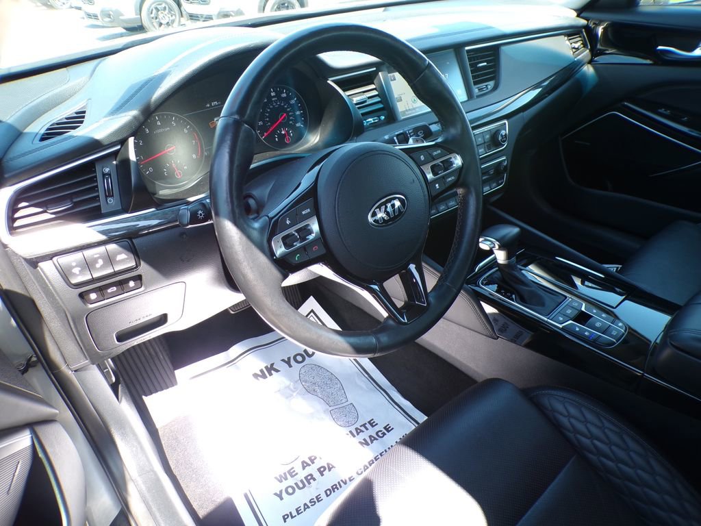 Used 2017 Kia Cadenza Limited FWD image 11