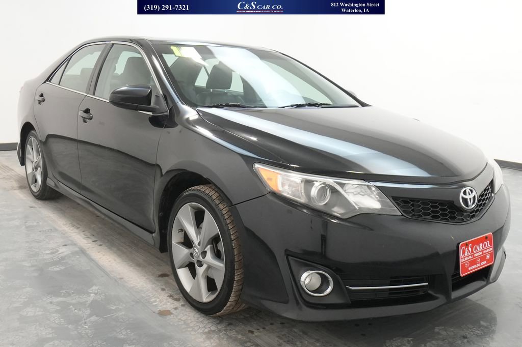 Used 2013 Toyota Camry SE w/ Leather Pkg image 1