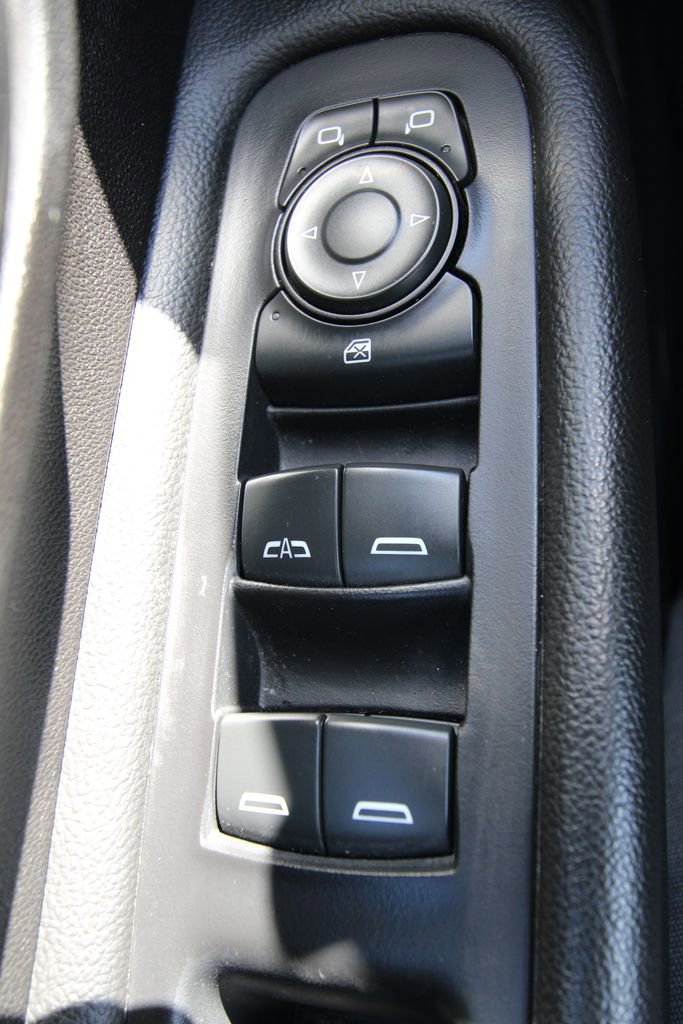 Used 2024 GMC Terrain SLE image 22