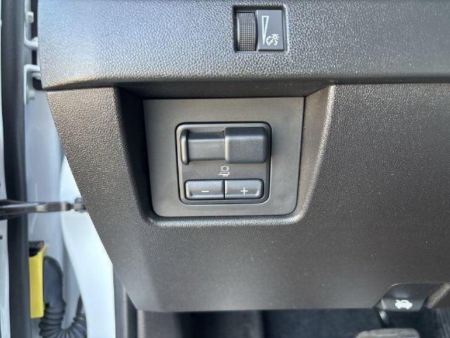 Certified 2023 Chevrolet Colorado Z71 w/ Z71 Convenience Package 2 AWD/4WD image 32