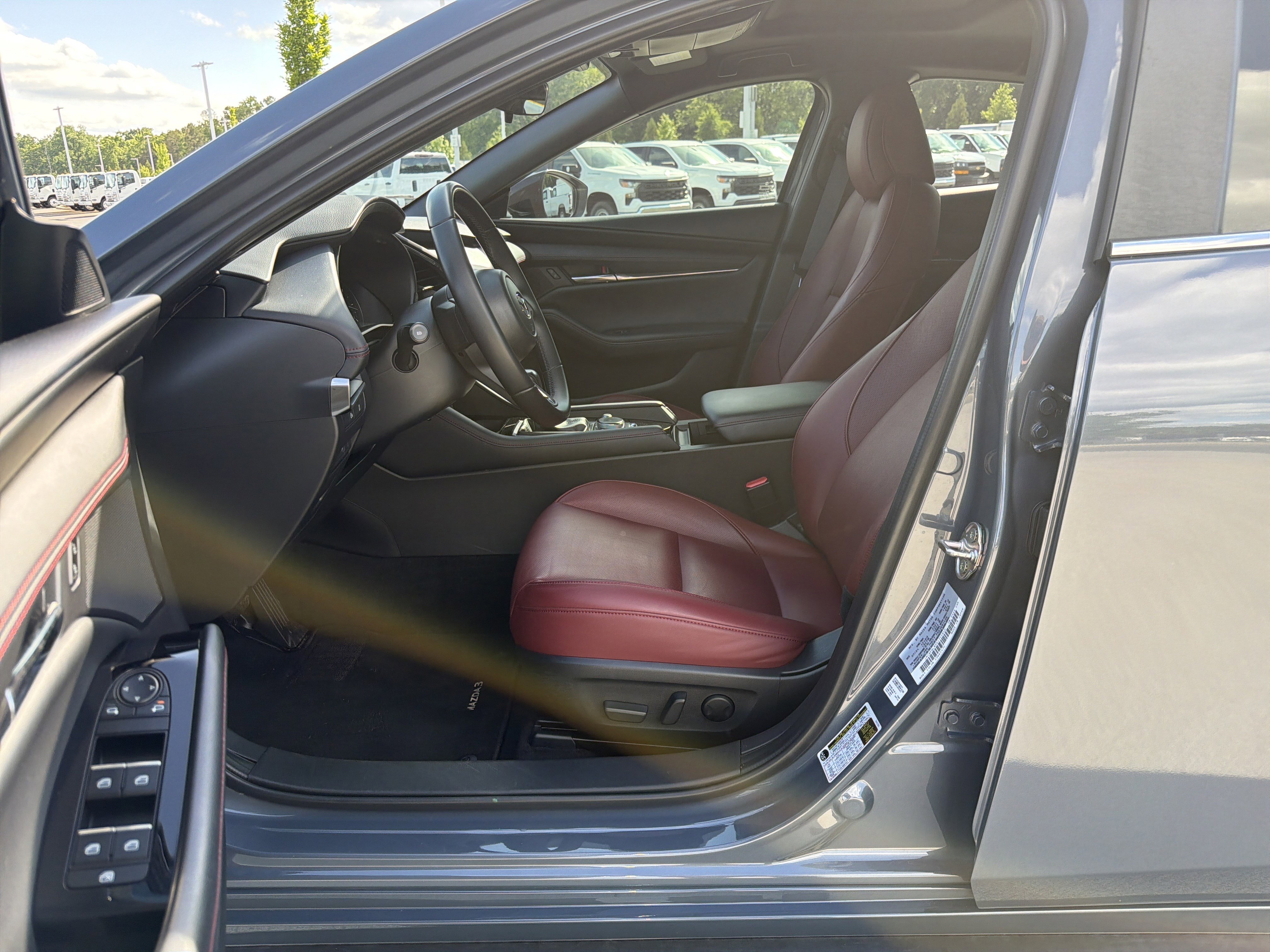 Used 2025 MAZDA MAZDA3 Carbon AWD/4WD image 16