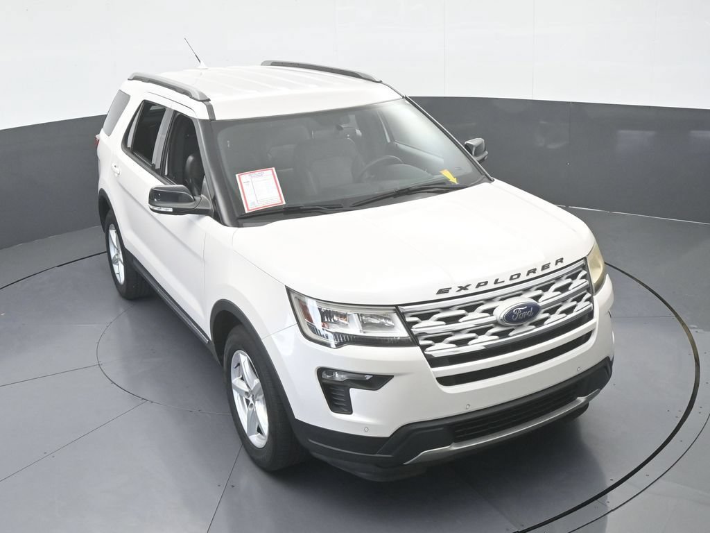 Used 2018 Ford Explorer XLT w/ Equipment Group 202A FWD image 57