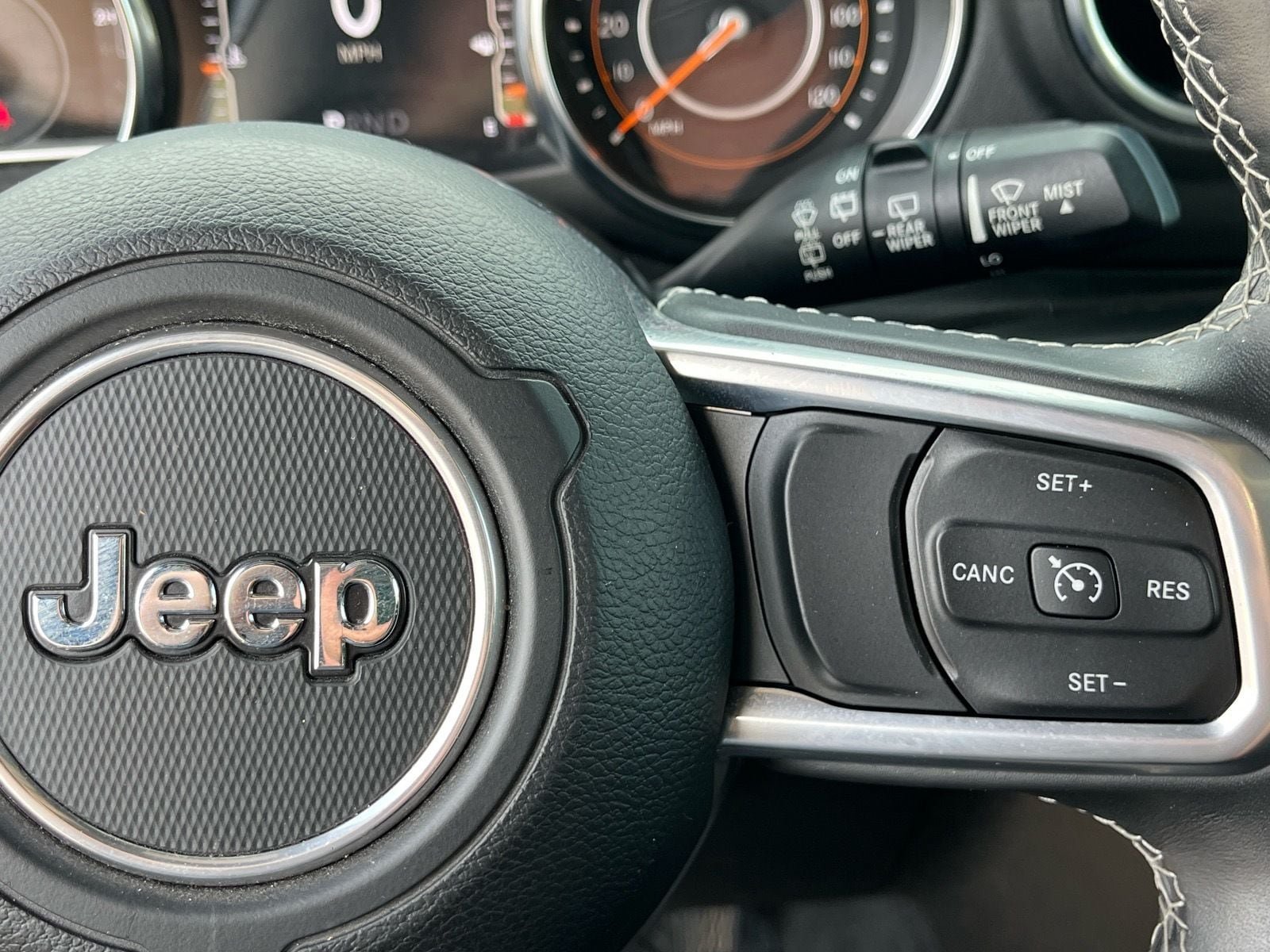 Used 2019 Jeep Wrangler Unlimited Sahara AWD/4WD image 20