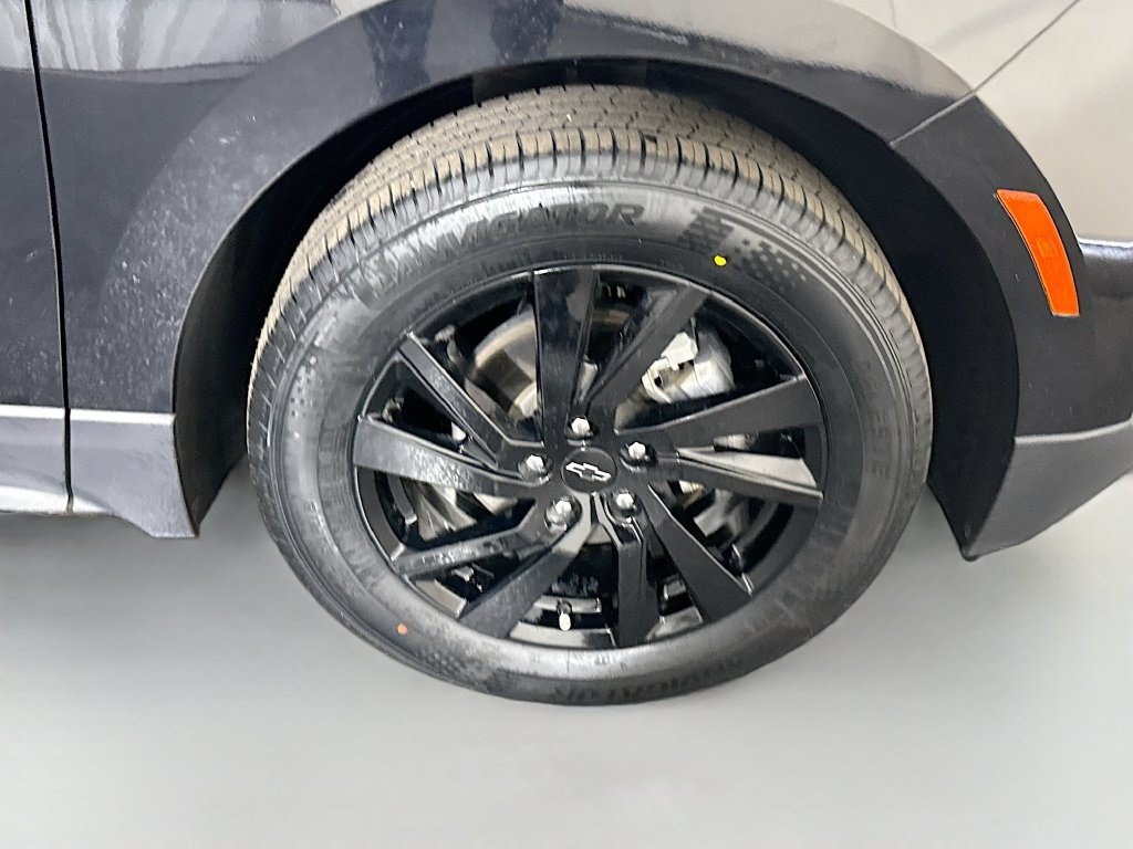 Used 2024 Chevrolet Equinox LS w/ Midnight Edition FWD image 31
