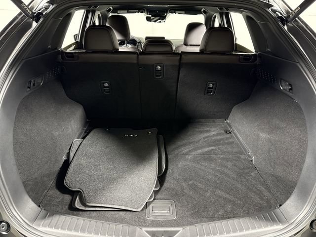 Used 2025 MAZDA CX-5 Signature image 17