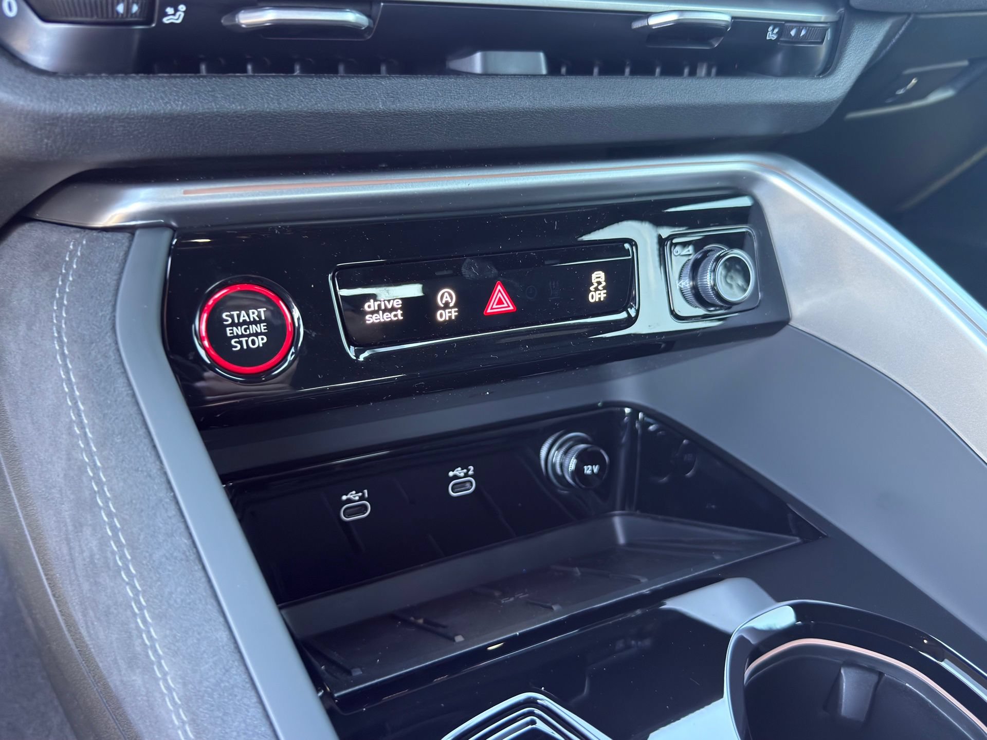 New 2026 Audi SQ5 Prestige AWD/4WD image 19