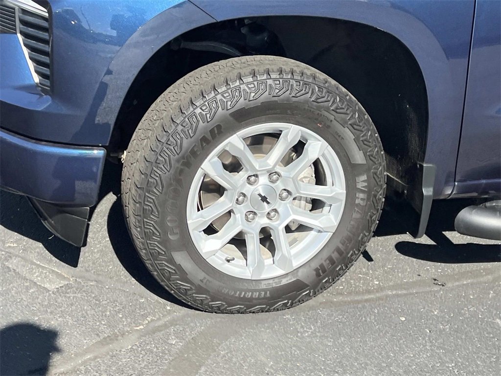 Certified 2023 Chevrolet Silverado 1500 RST w/ Convenience Package II image 9