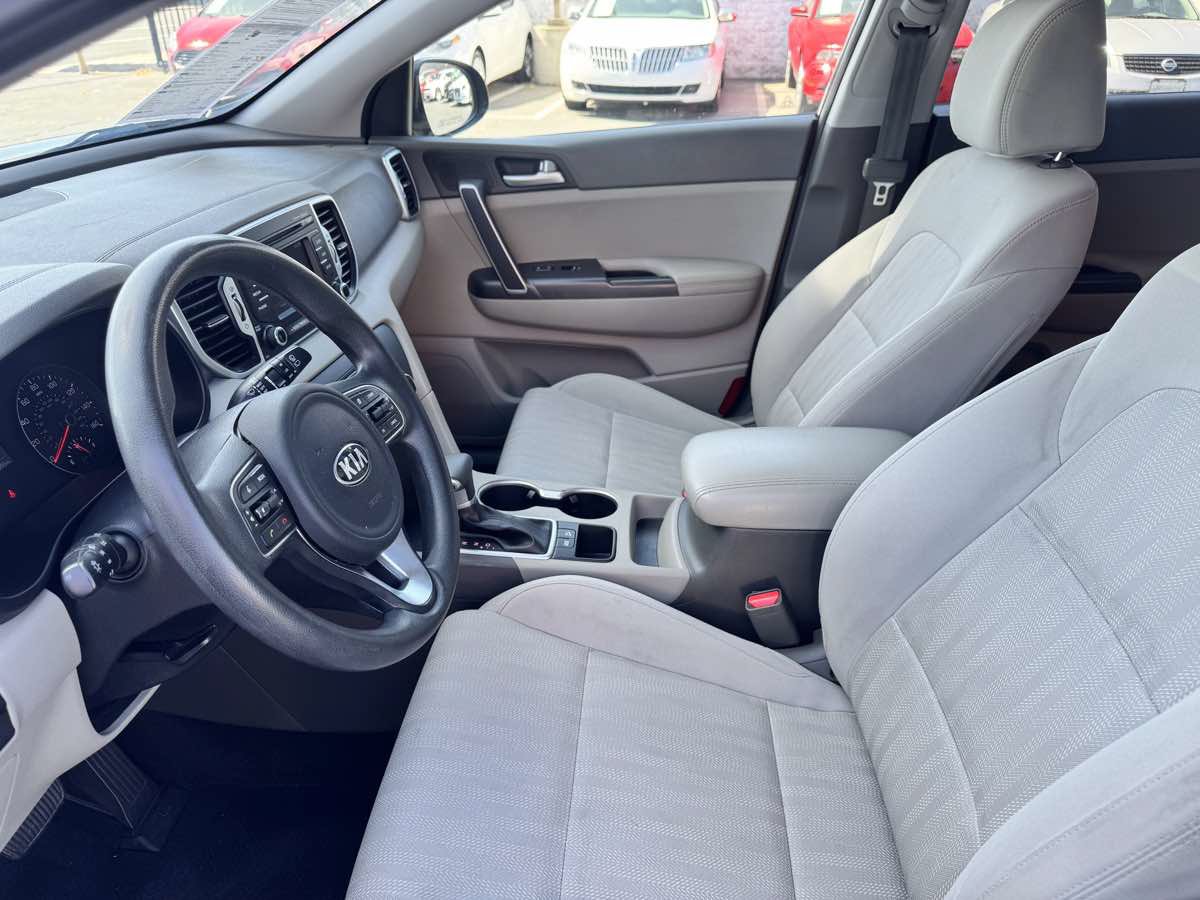 Used 2019 Kia Sportage LX FWD image 32