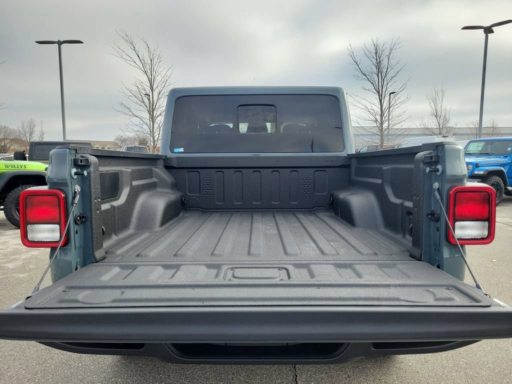 New 2026 Jeep Gladiator Sport AWD/4WD image 11