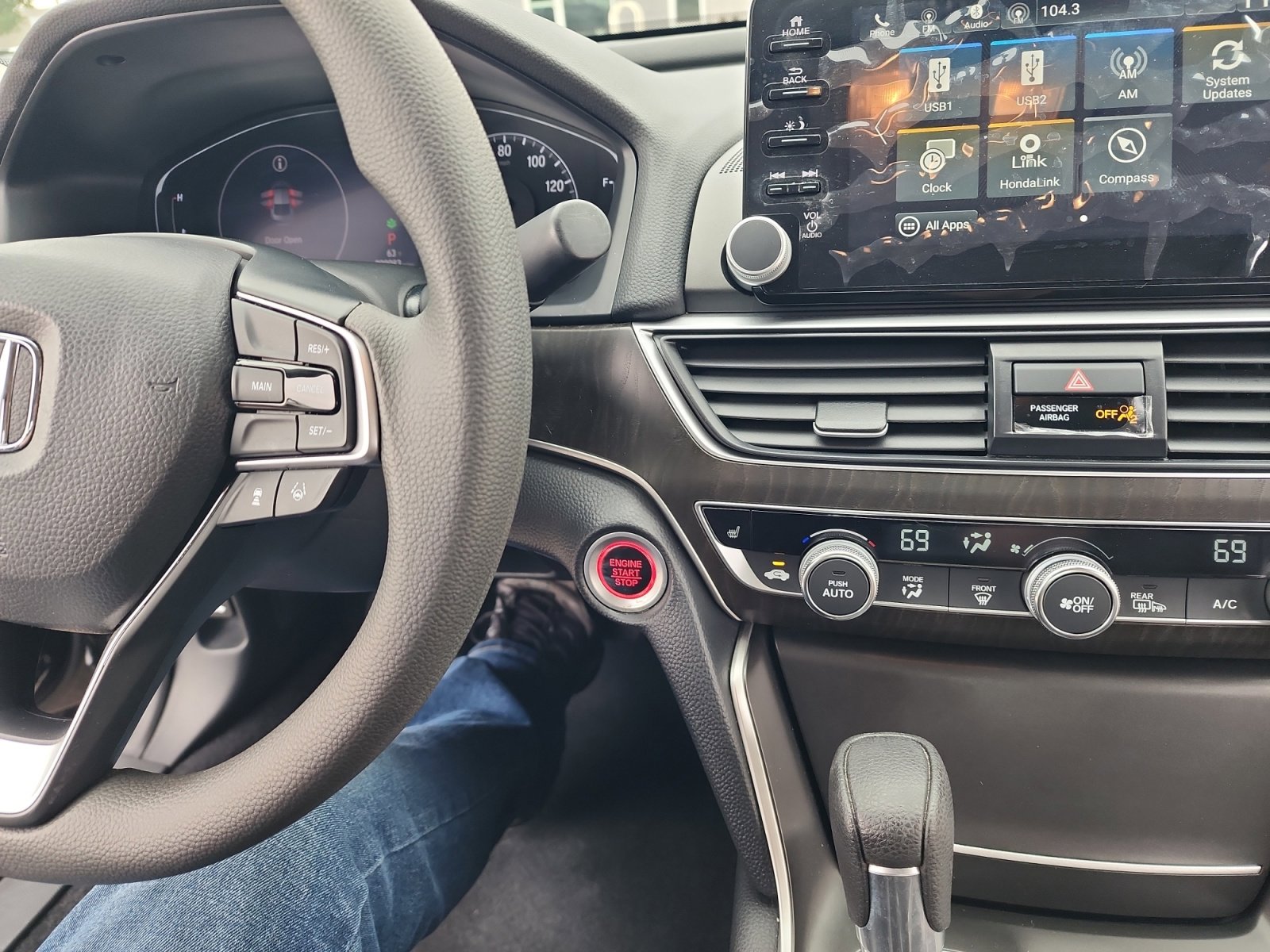 Used 2019 Honda Accord EX image 30