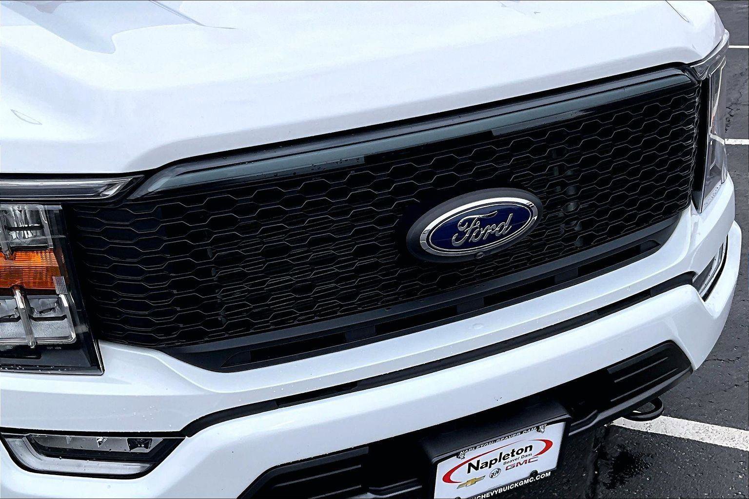 Used 2022 Ford F150 Lariat w/ Max Trailer Tow Package AWD/4WD image 28