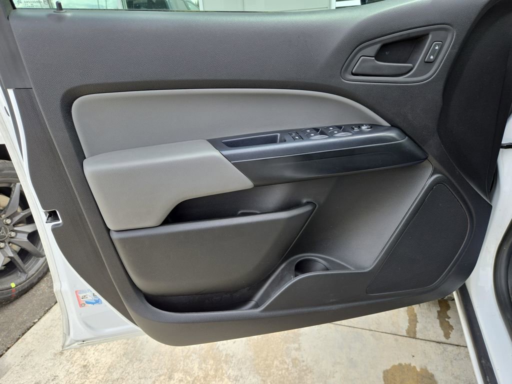 Used 2021 Chevrolet Colorado W/T w/ WT Convenience Package AWD/4WD image 12