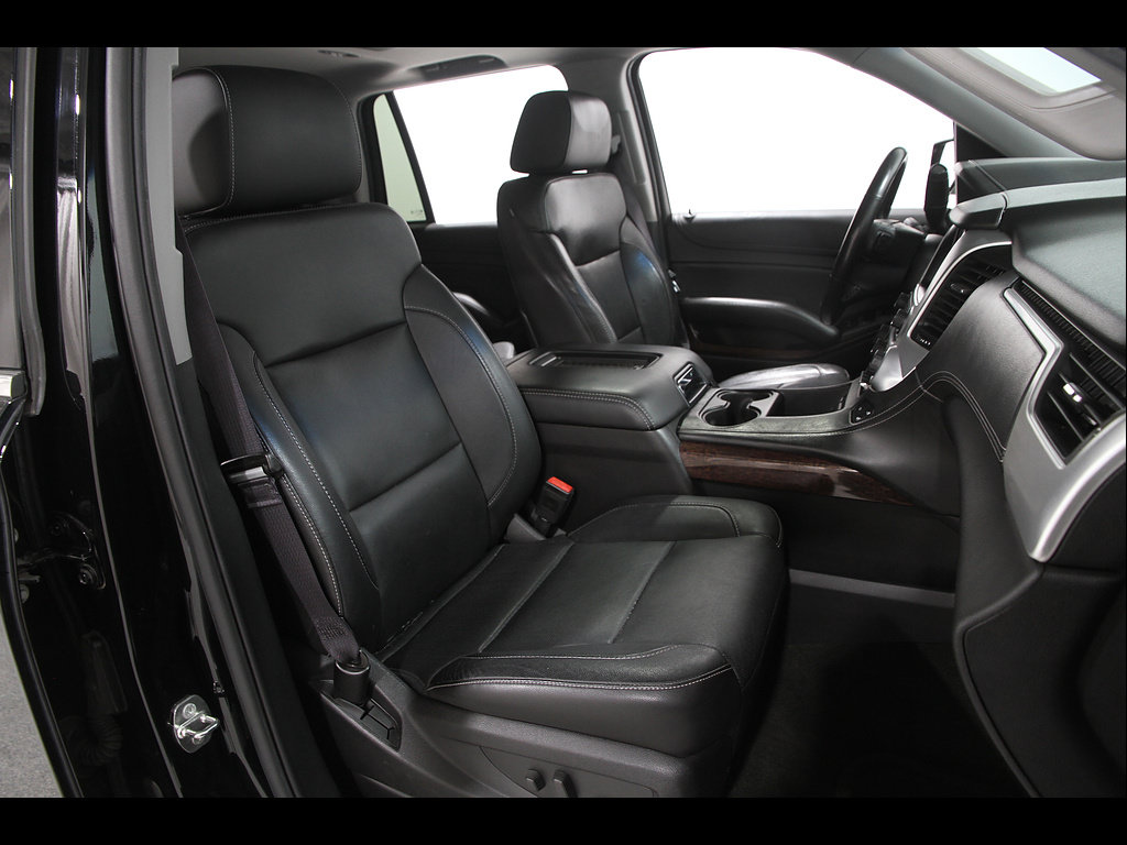 Used 2016 GMC Yukon SLT w/ Open Road Package AWD/4WD image 17