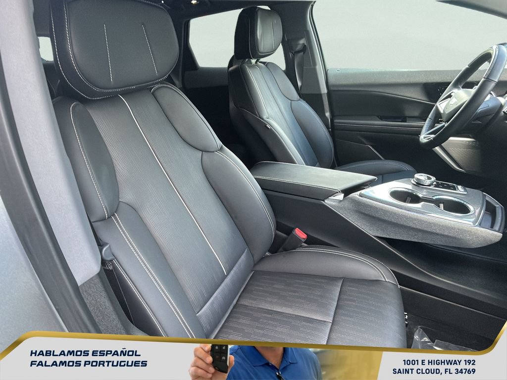 Used 2025 Cadillac Optiq Sport 2 w/ LPO, Floor Liner Package image 2