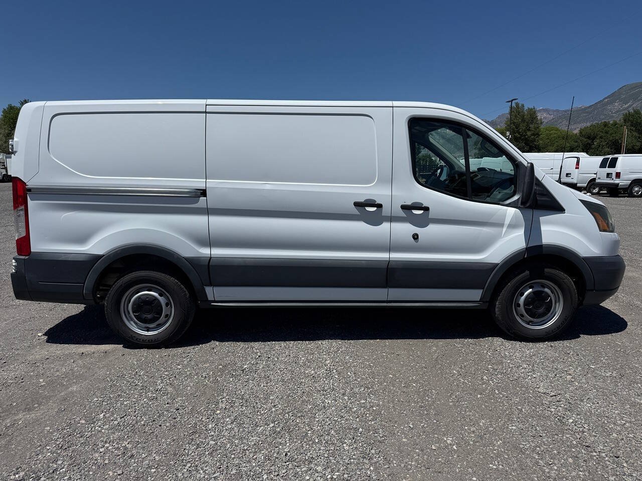 Used 2015 Ford Transit 150 130 Low Roof RWD image 2