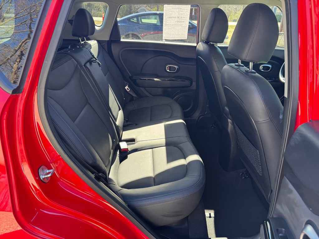 Used 2016 Kia Soul ! image 10
