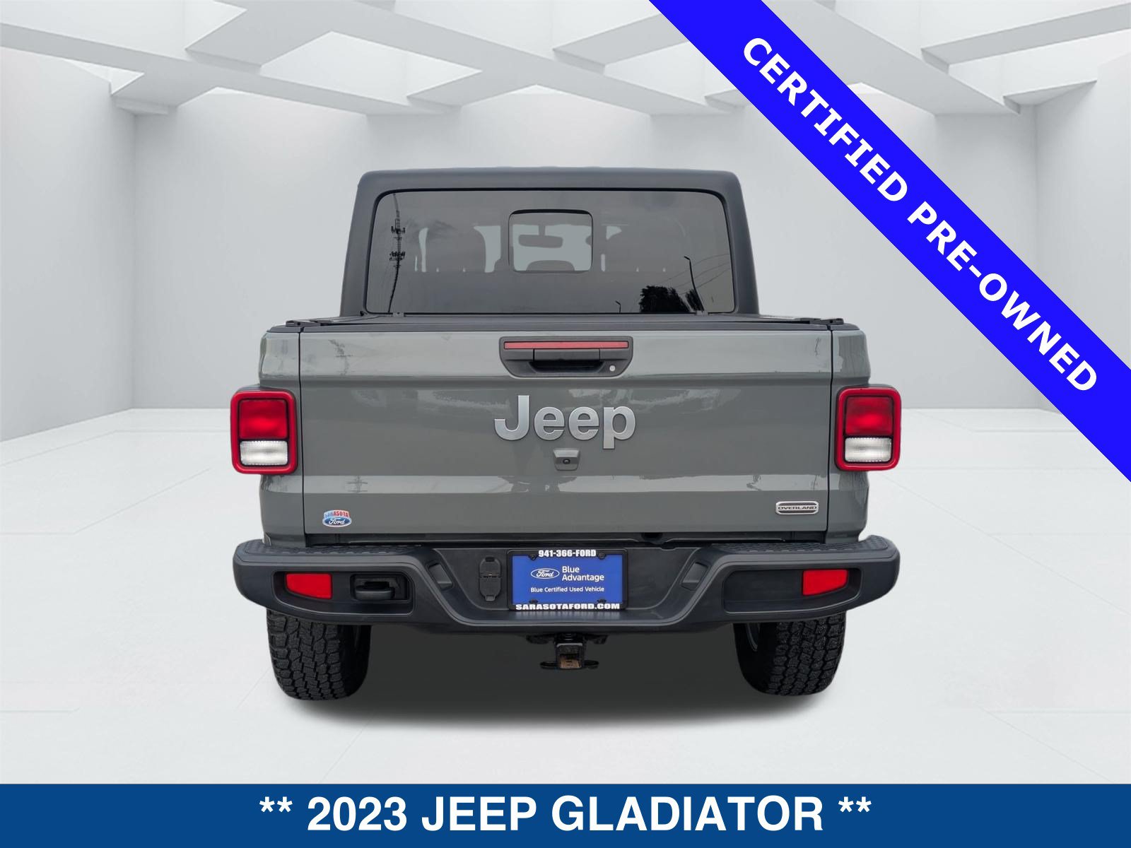 Used 2023 Jeep Gladiator Overland AWD/4WD image 6