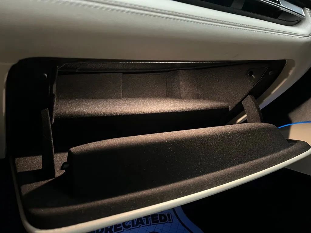 Used 2016 BMW i8 image 23