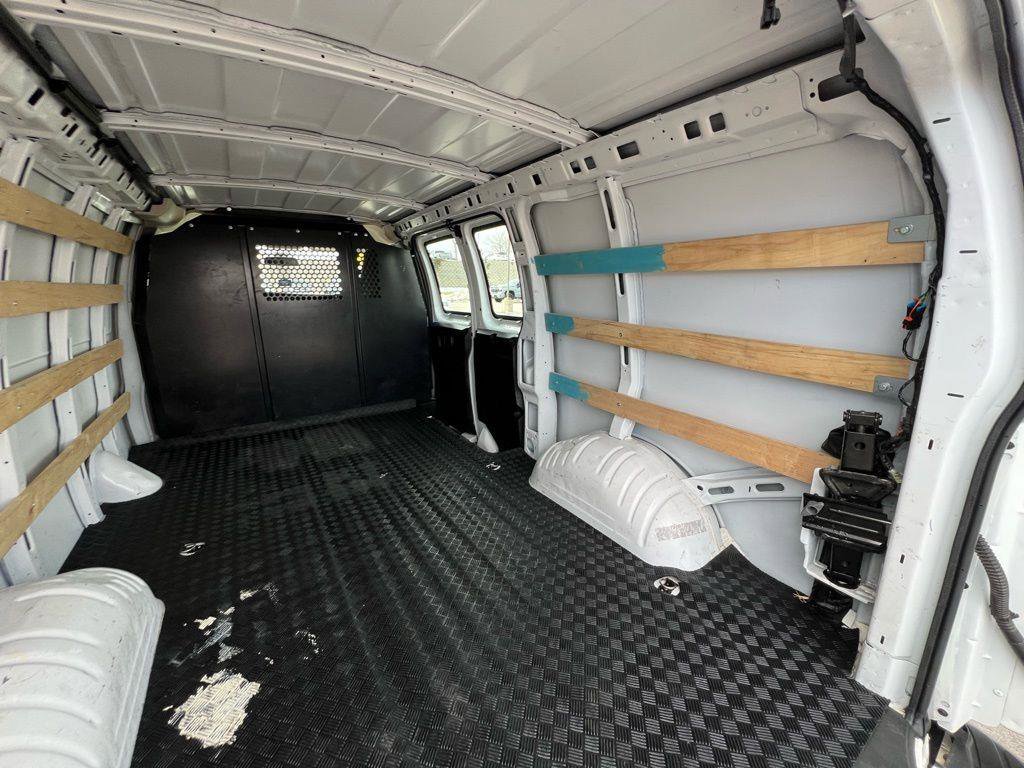 Used 2024 Chevrolet Express 2500 w/ Driver Convenience Package image 23