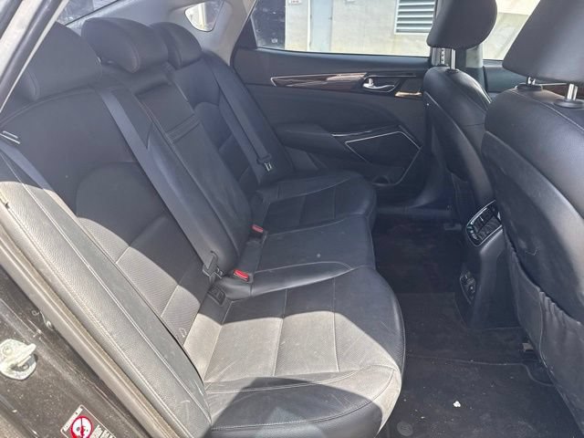 Used 2017 Kia Cadenza Premium w/ Luxury Package FWD image 18