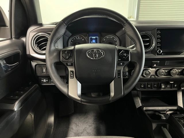 Used 2023 Toyota Tacoma TRD Off-Road w/ Technology Package AWD/4WD image 21