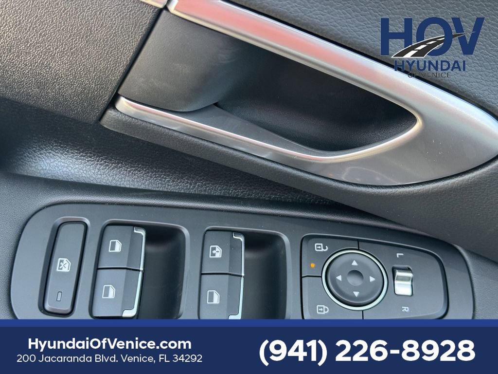 Certified 2025 Hyundai Sonata SE image 17