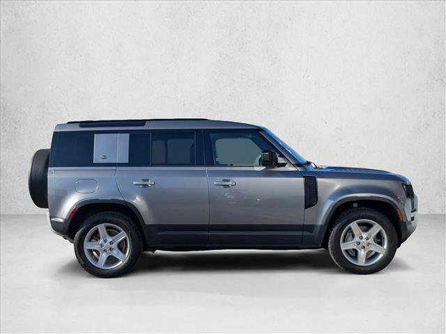 Used 2022 Land Rover Defender 110 SE AWD/4WD image 4