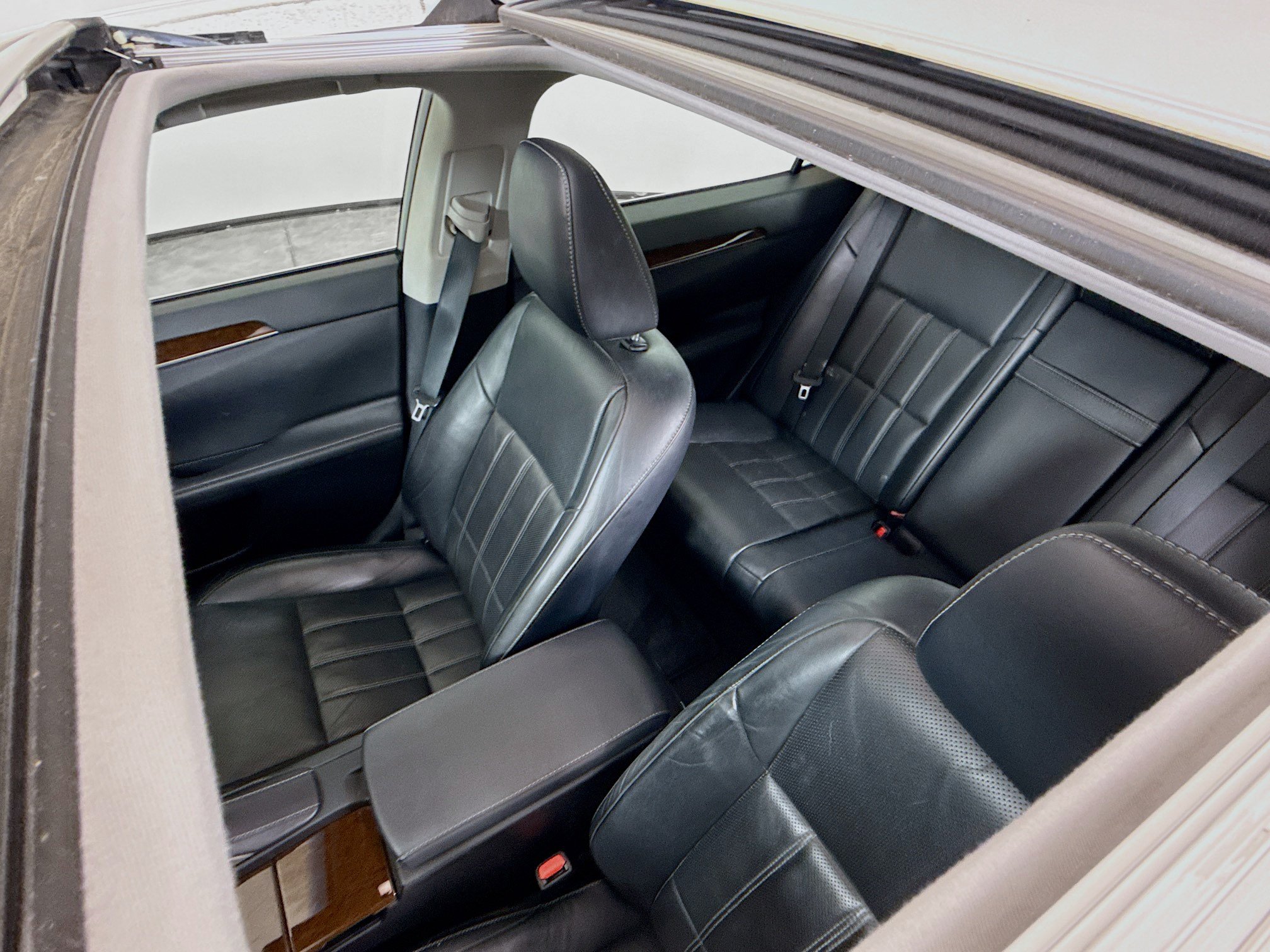 Used 2016 Lexus ES 350 w/ Luxury Package w/Wood Trim FWD image 14