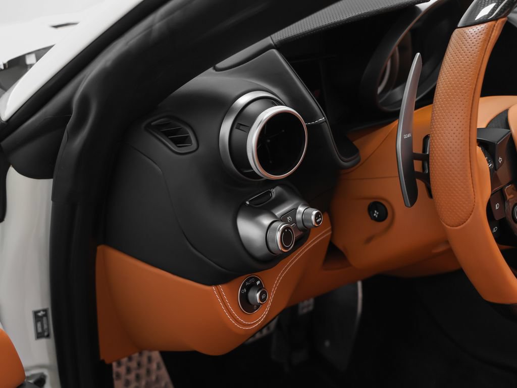 Certified 2022 Ferrari Portofino M RWD image 45