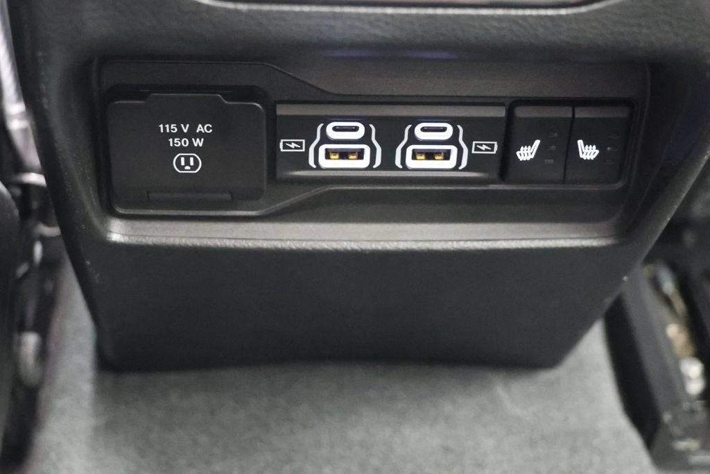Used 2023 Jeep Grand Cherokee Limited AWD/4WD image 12