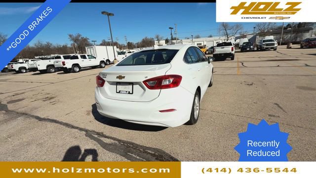 Used 2017 Chevrolet Cruze LT image 8