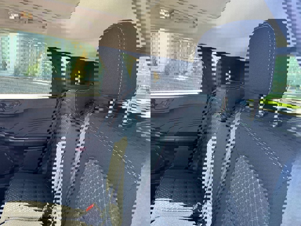 New 2025 Ford Escape Active image 12