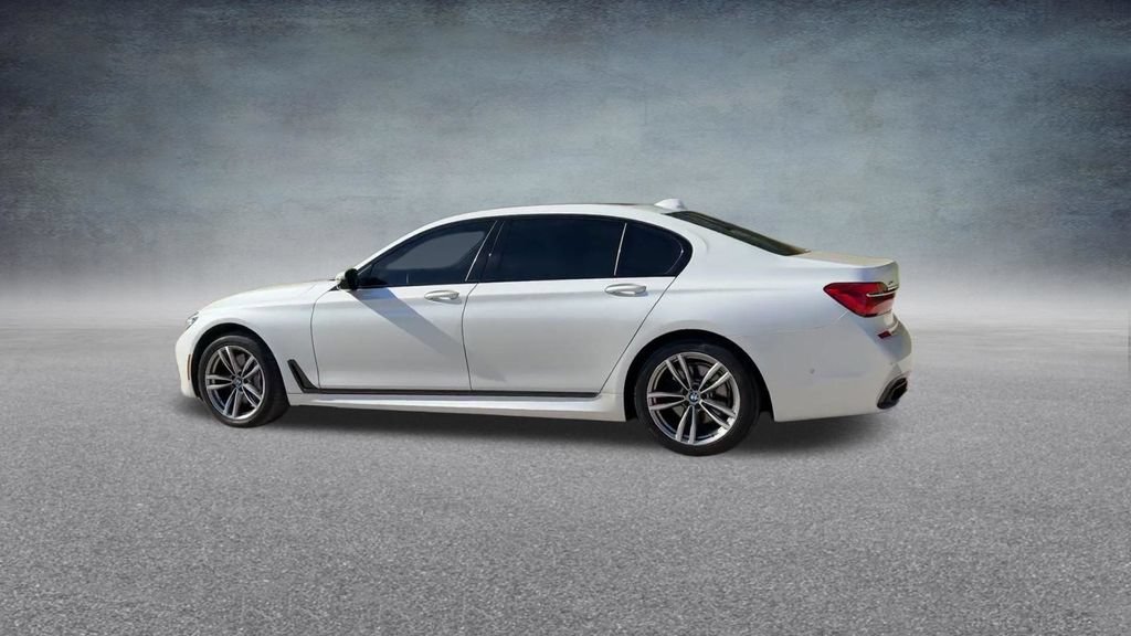 Used 2016 BMW 750i xDrive AWD/4WD image 15