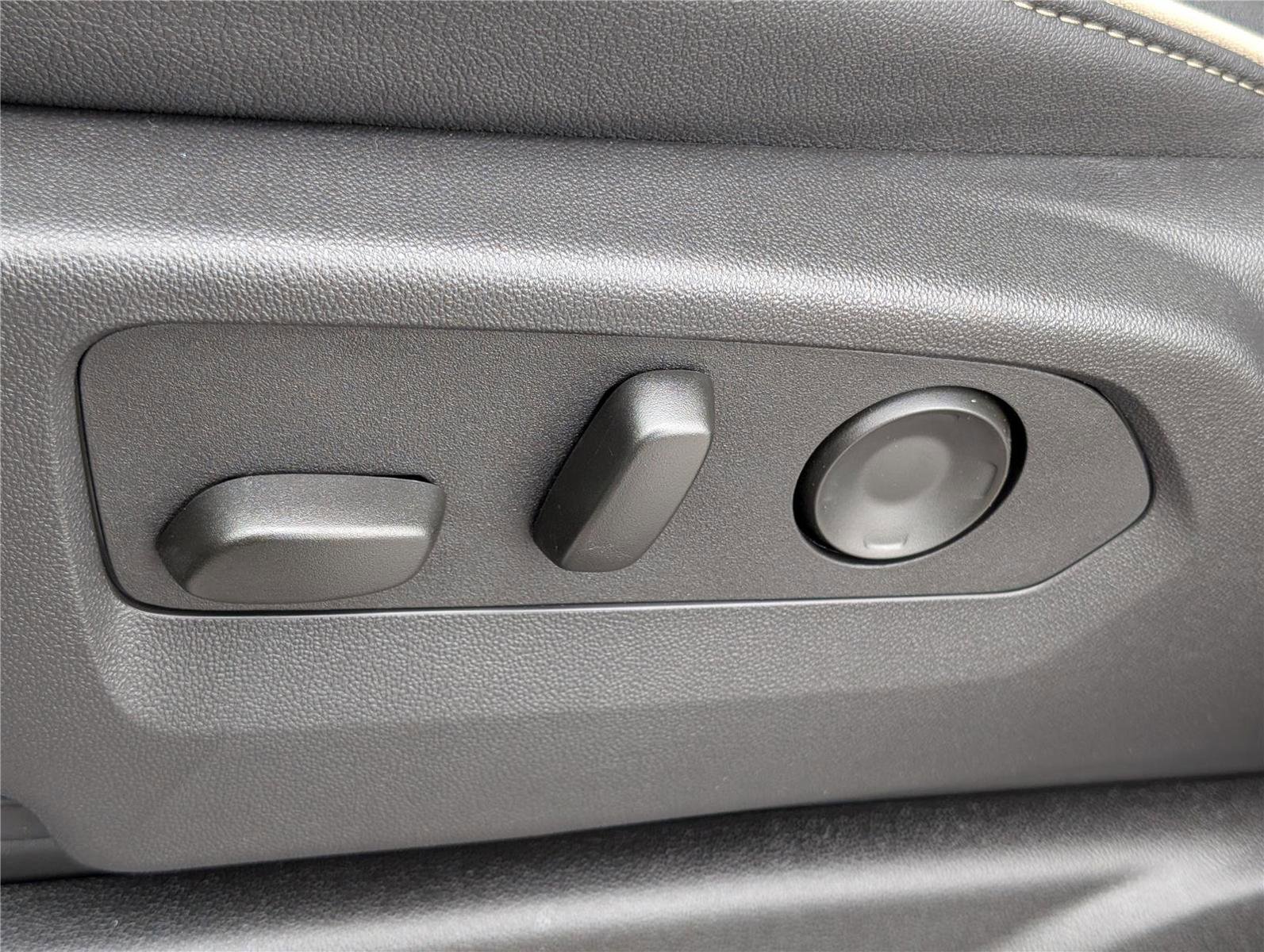 New 2026 Chevrolet Tahoe Premier image 21