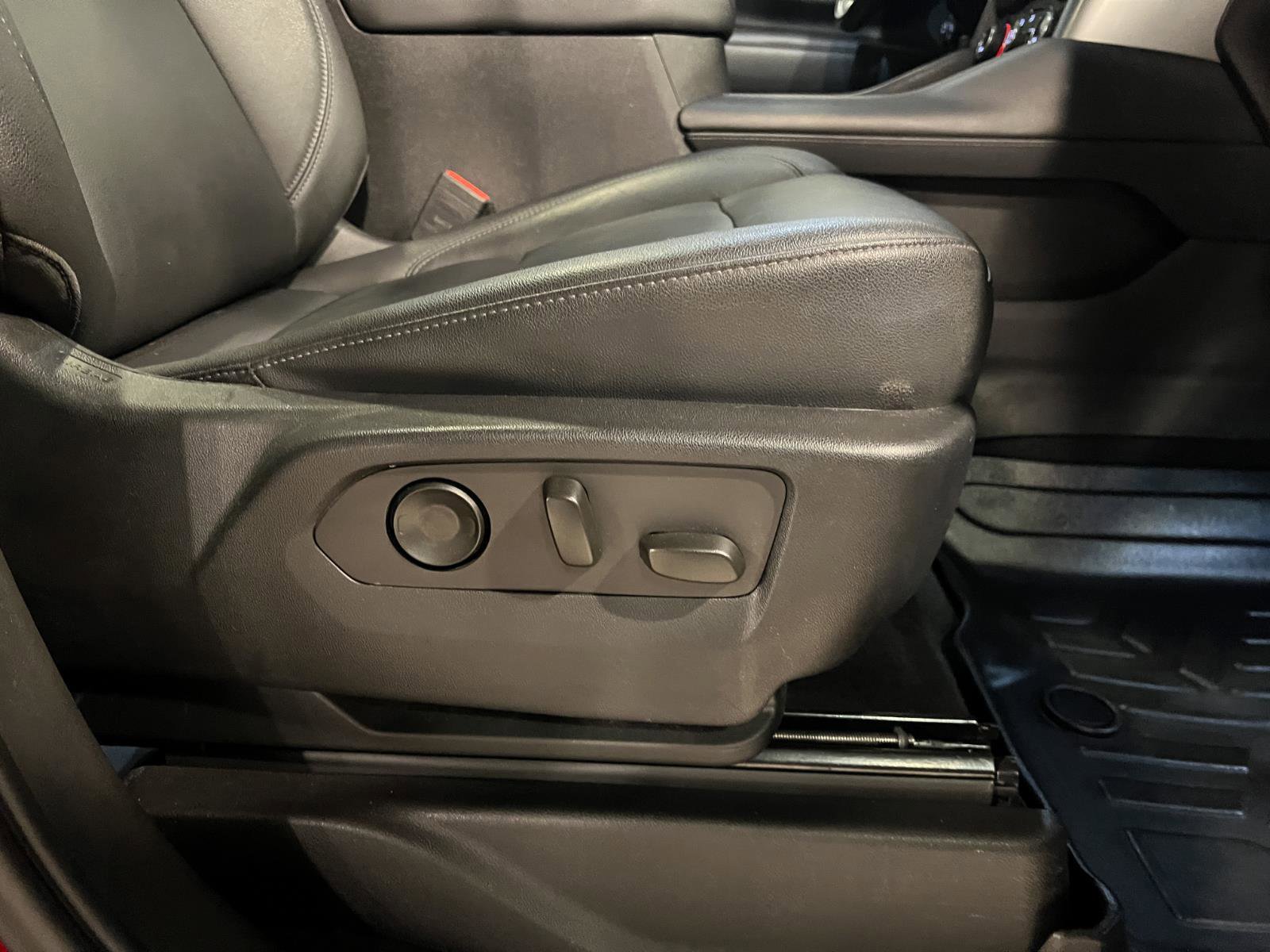 Used 2021 Chevrolet Tahoe Z71 image 42