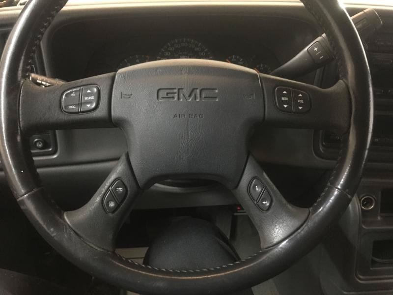 Used 2007 GMC Sierra 3500 SLT w/ Heavy-Duty Power Package AWD/4WD image 12