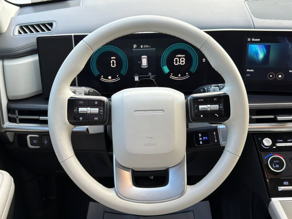 Used 2024 Hyundai Santa Fe SEL FWD image 12