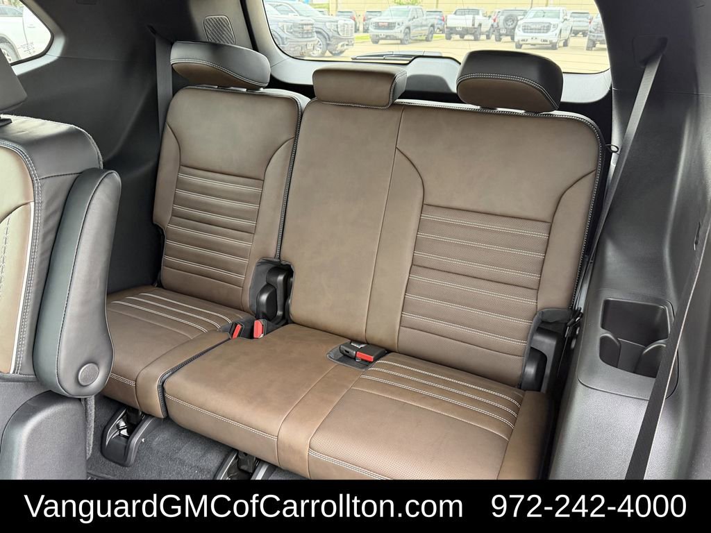 New 2026 GMC Acadia Denali Ultimate w/ LPO, Floor Liner Package AWD/4WD image 26