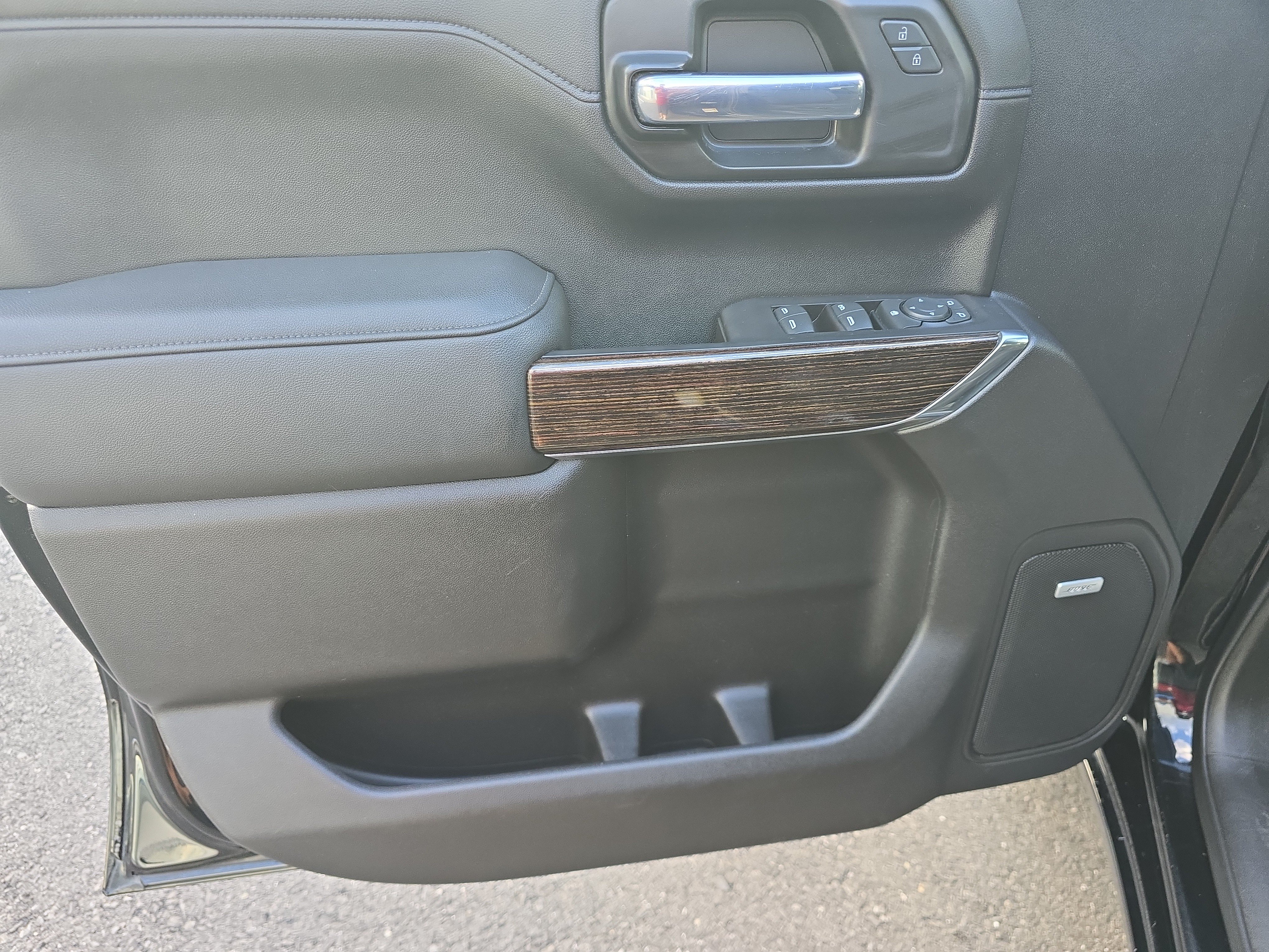 Used 2021 GMC Sierra 1500 Elevation w/ Preferred Package AWD/4WD image 16