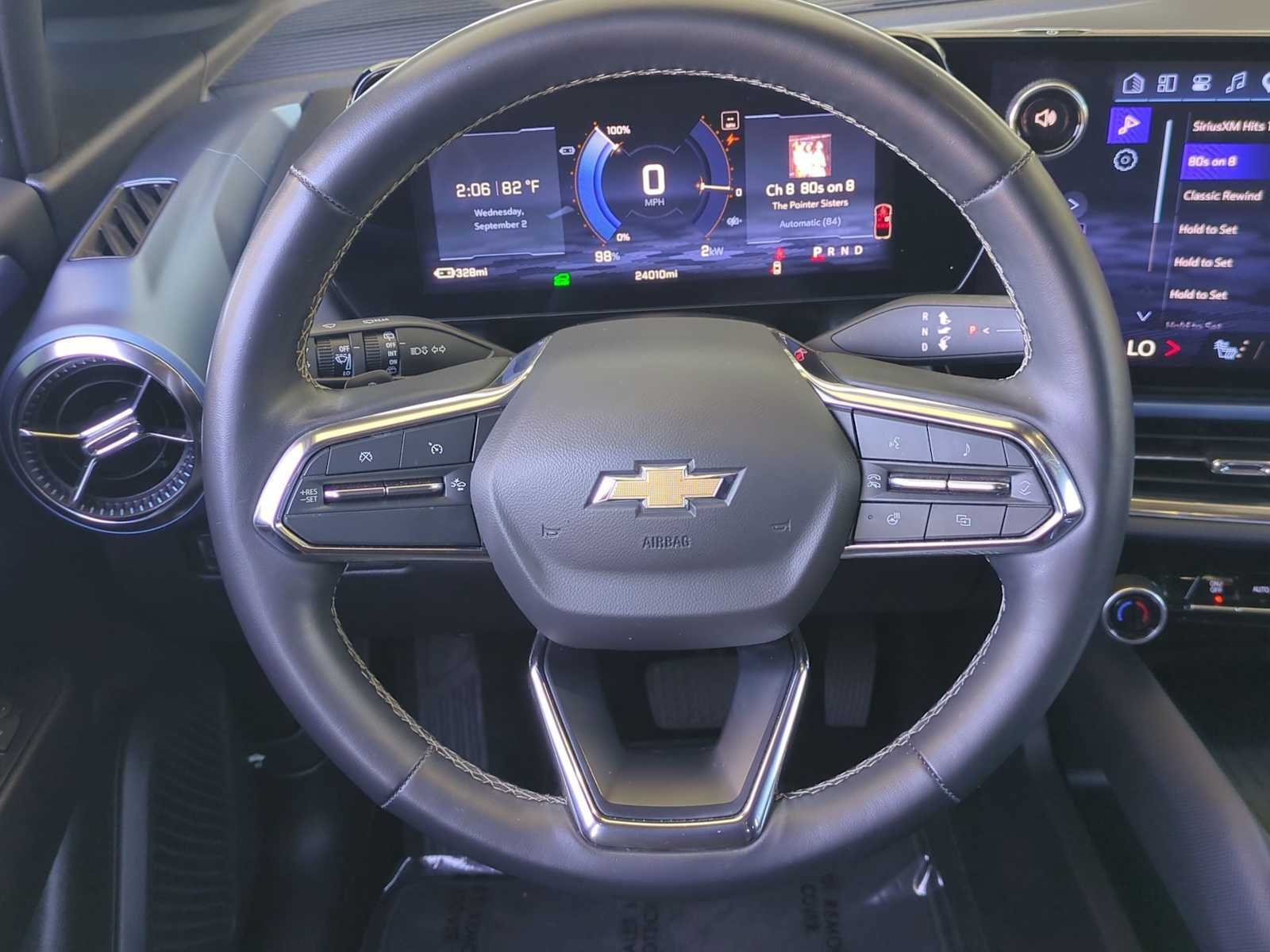Used 2024 Chevrolet Equinox EV LT FWD image 14