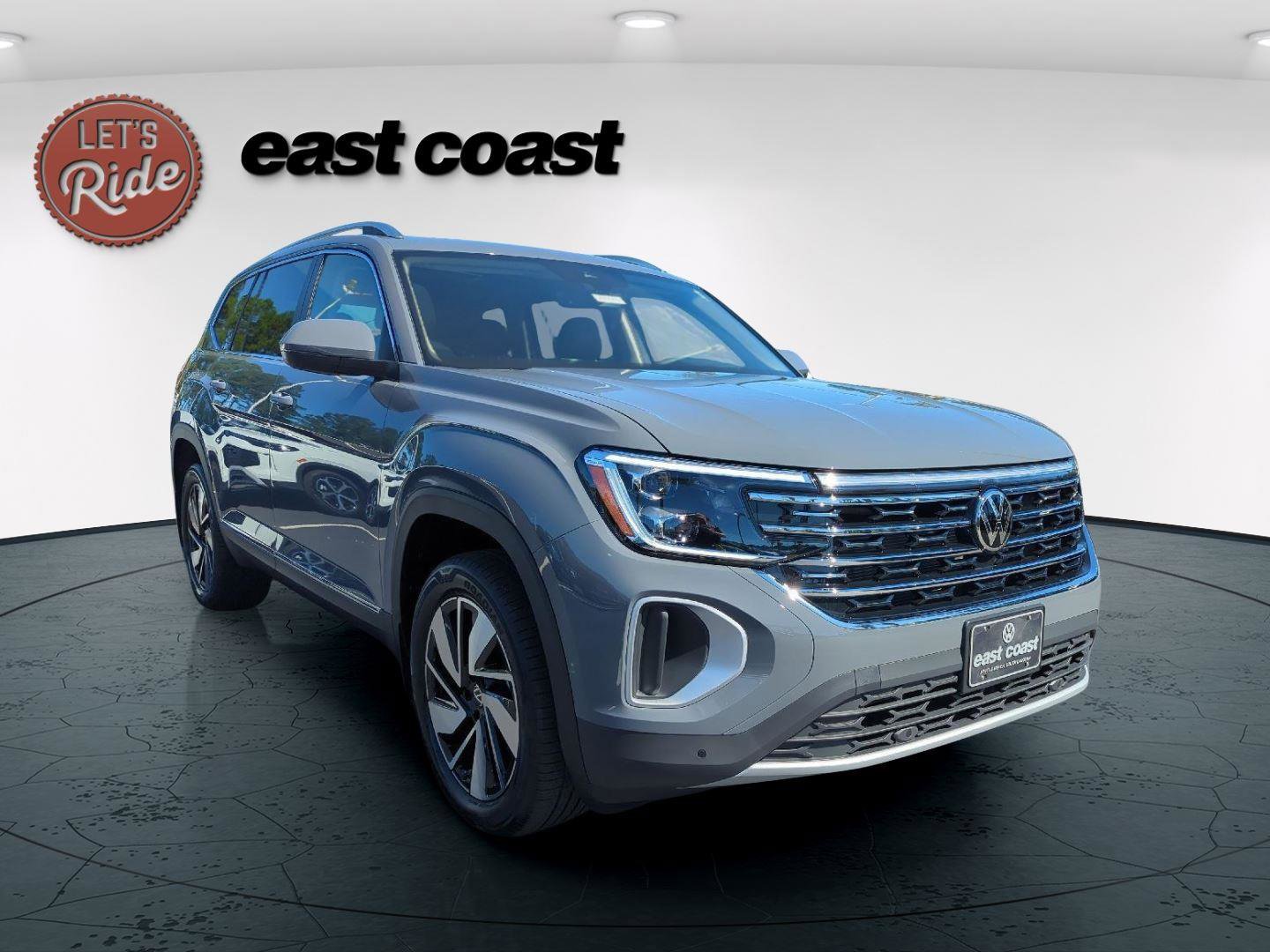 New 2026 Volkswagen Atlas SEL image 3